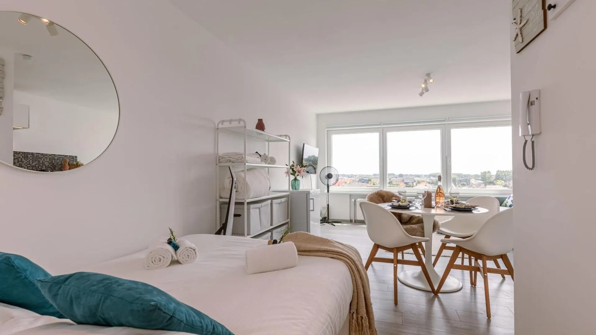 Moderne Lichtrijke Studio Vlakbij Strand En Casino Middelkerke Apartment